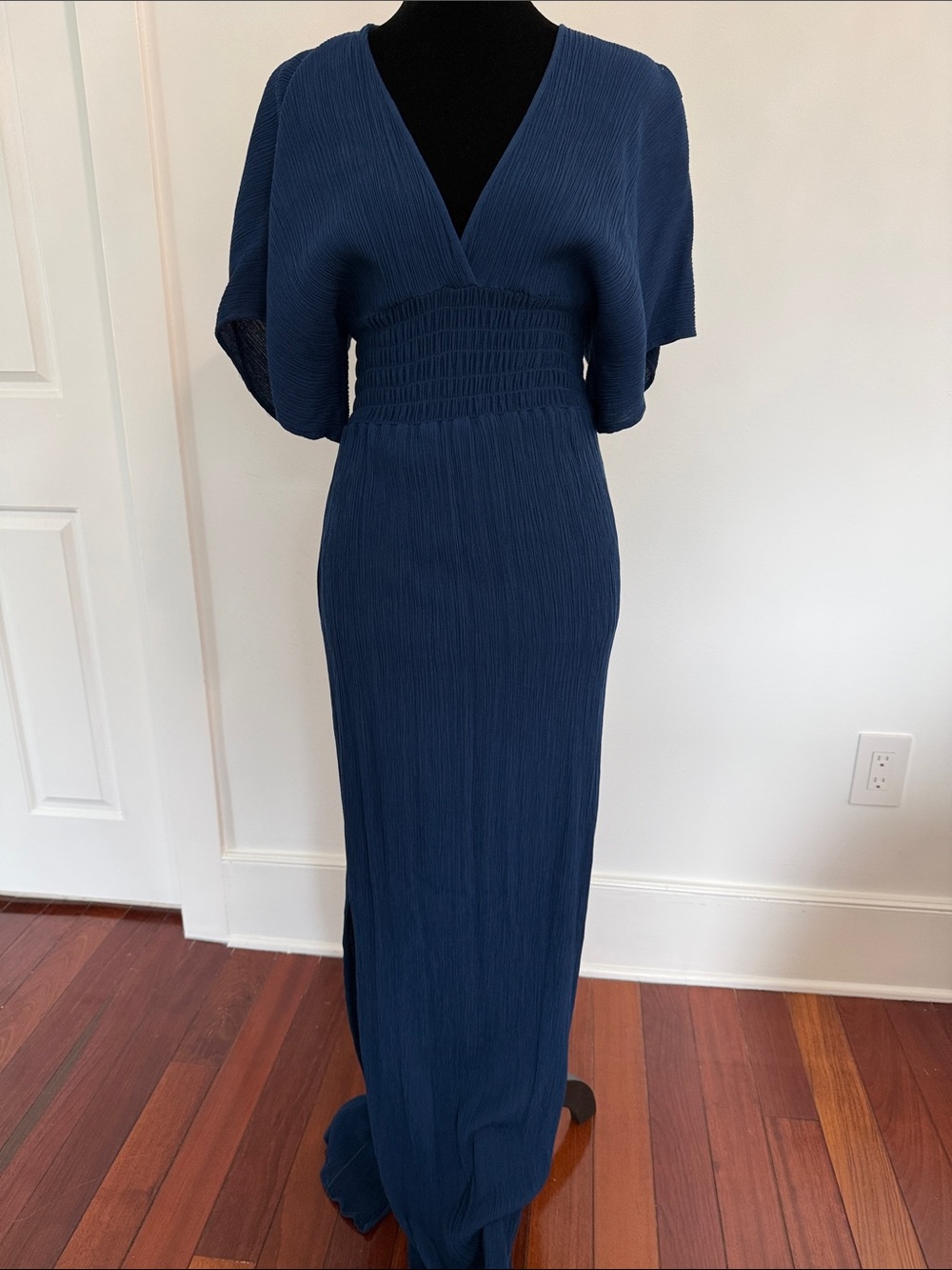 lovestitch Navy Blue V‑Neck Maxi Dress with Smocked Waist